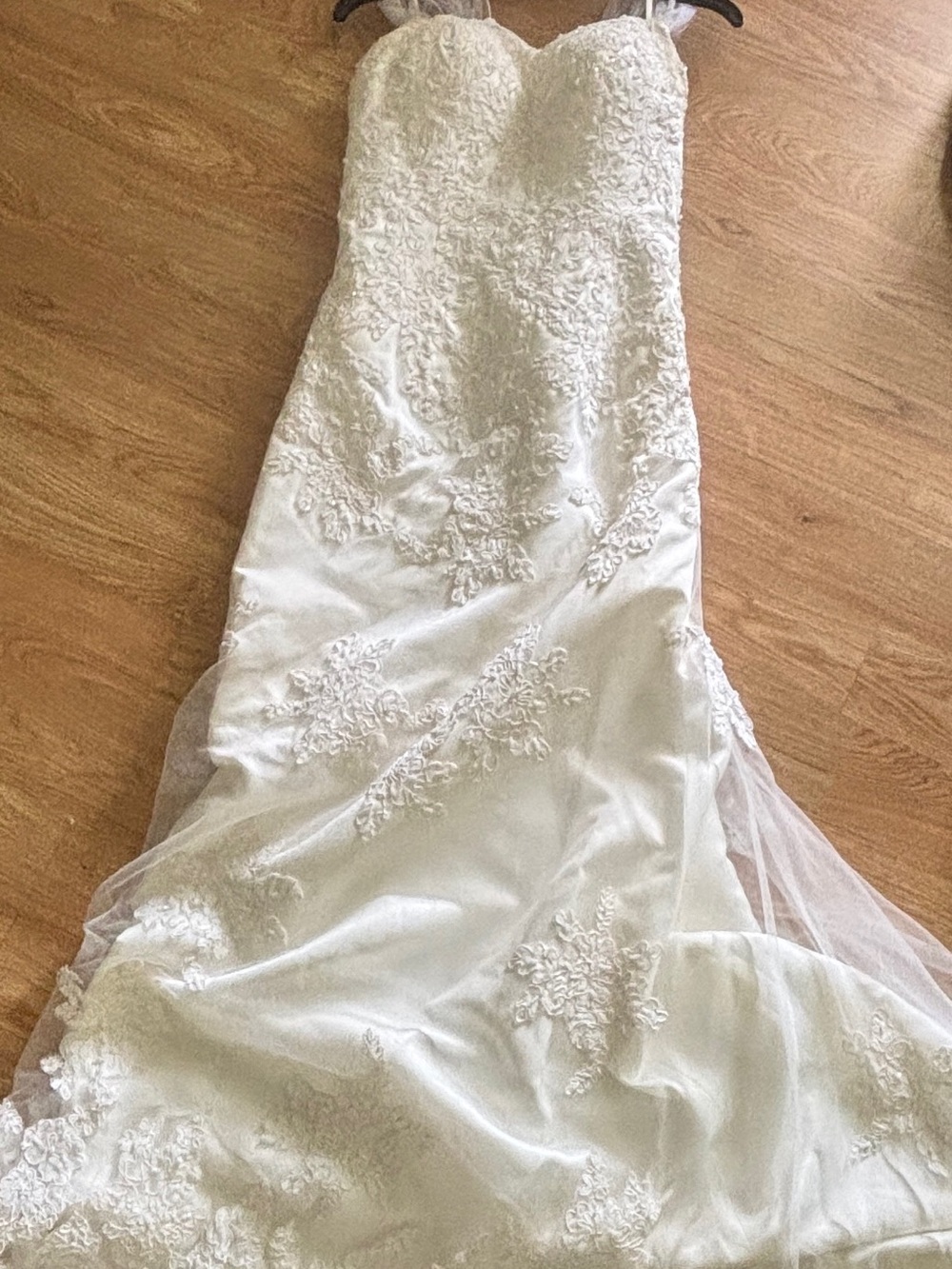 Source Unknown Ivory Strapless Lace Appliqué Gown
